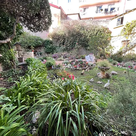 شقة Pasteur, Antibes Centre, Calme Et Renove