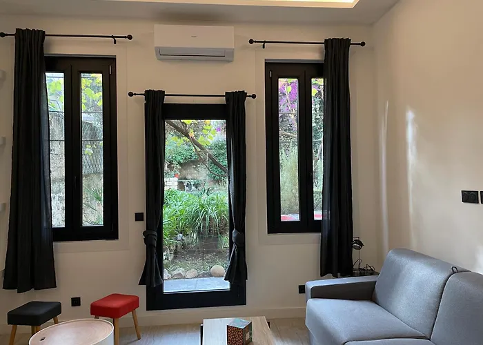 Pasteur, Antibes Centre, Calme Et Renove شقة