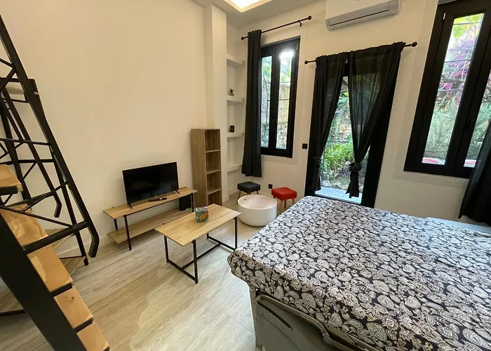 Pasteur, Antibes Centre, Calme Et Renove شقة *